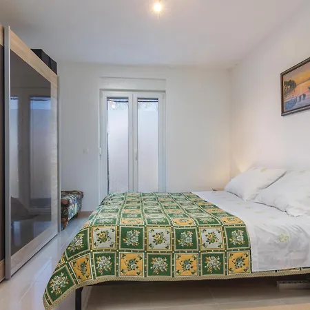 Gorgeous In Labin With Wifi Holiday home
